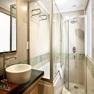 Hawthorn-karaca Hotel